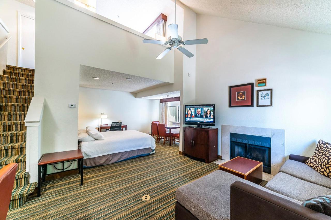 Metro Phoenix Loft Sleeps 6 ภายนอก รูปภาพ