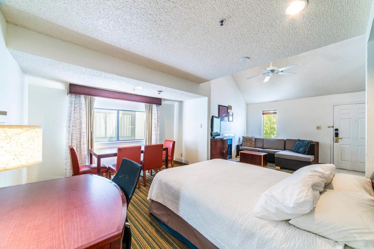 Metro Phoenix Loft Sleeps 6 ภายนอก รูปภาพ